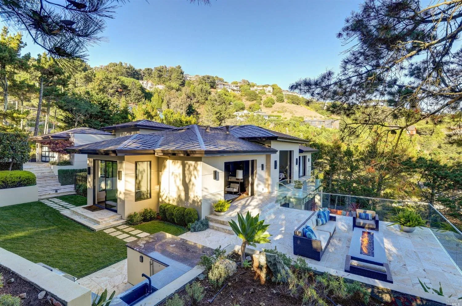 92 Mount Tiburon Road, Belvedere Tiburon