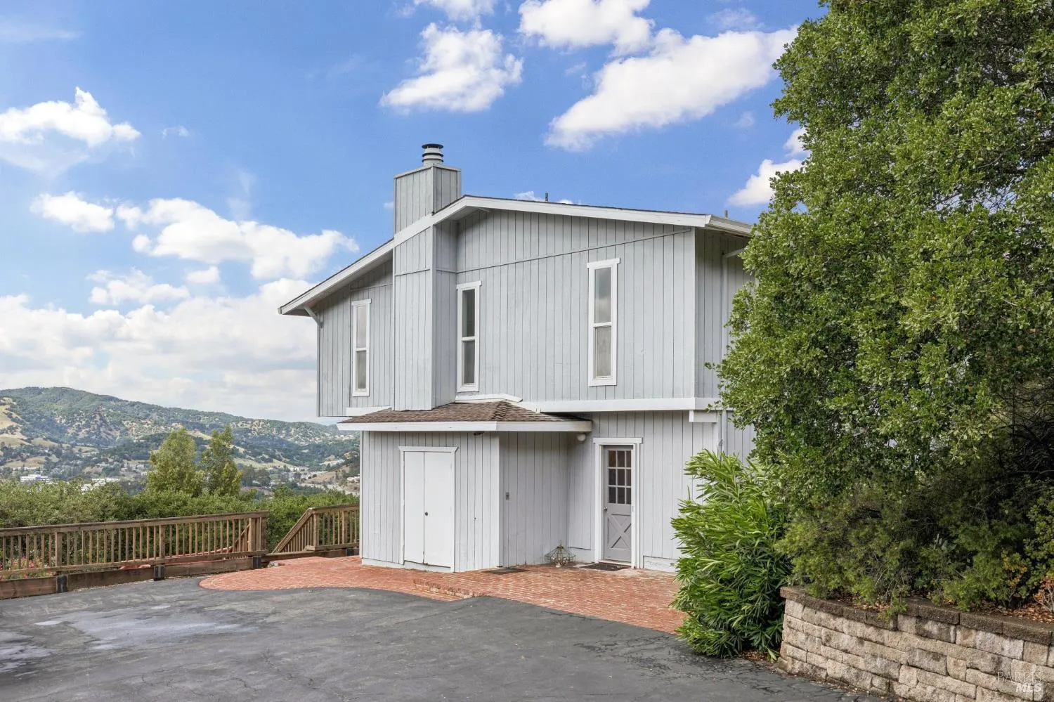 99 Glenside Way, San Rafael