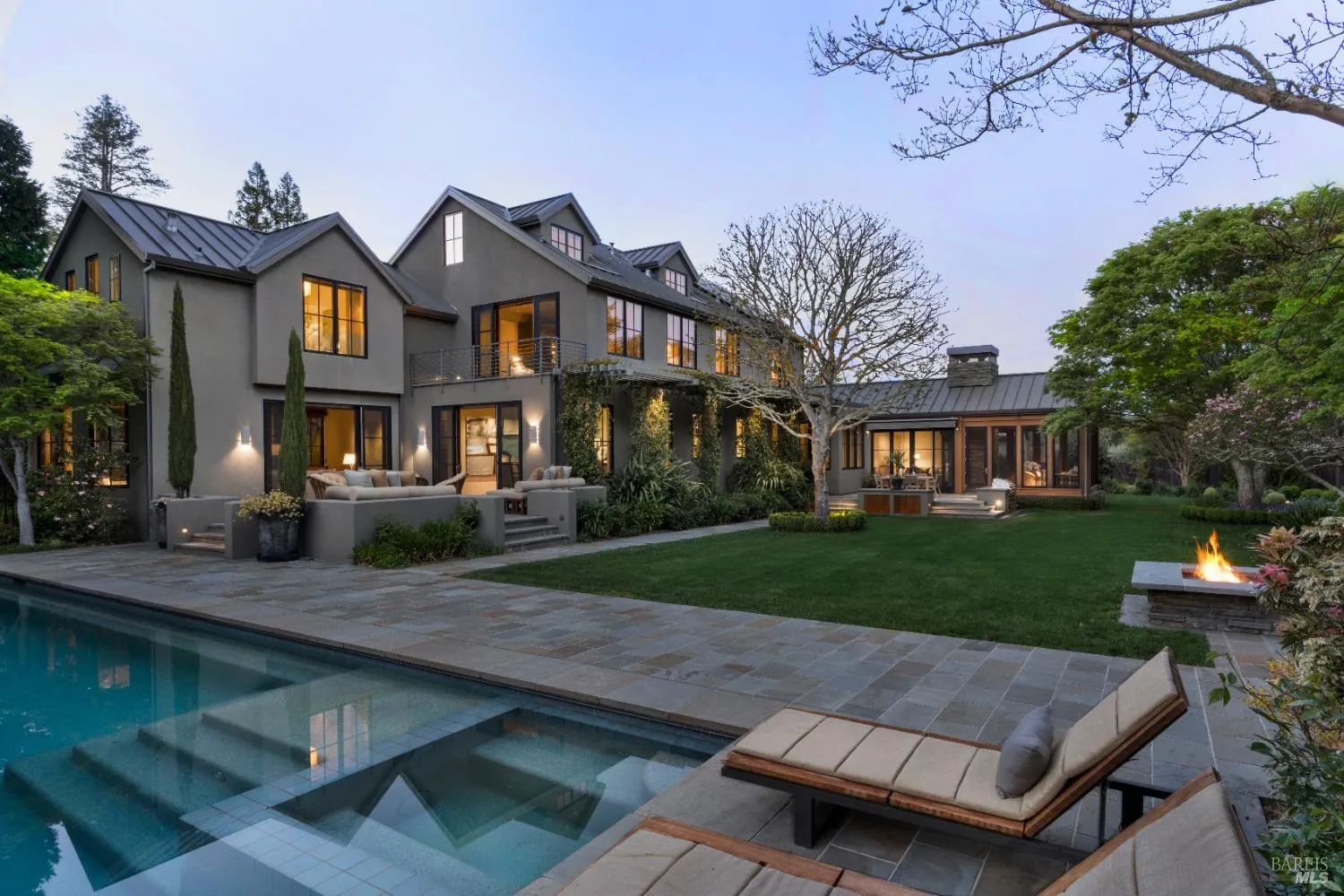 121 Woodland Rd, Kentfield CA 94904